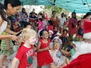 Read more about the article Santa visits Integreat at Picnic in the Park!
